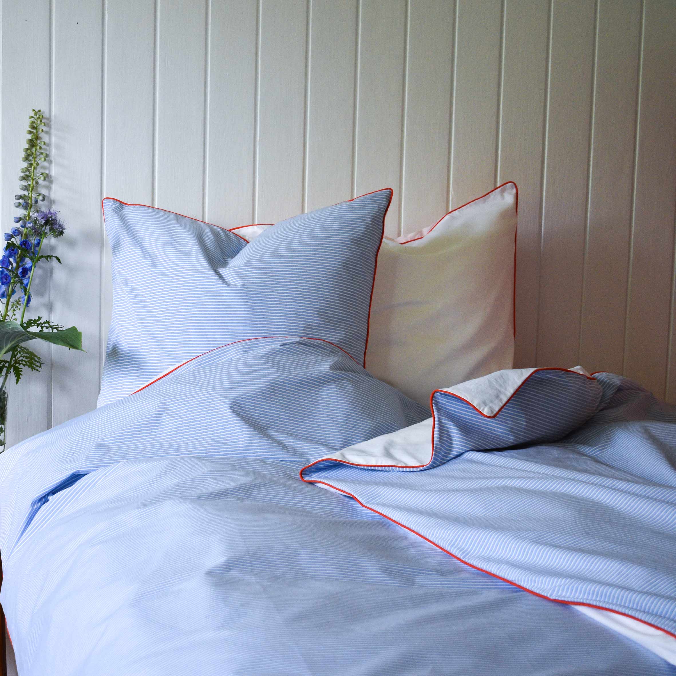 Homehagen: 310 TC Cotton percale Duvet cover set- Blue stripe with Orange detail