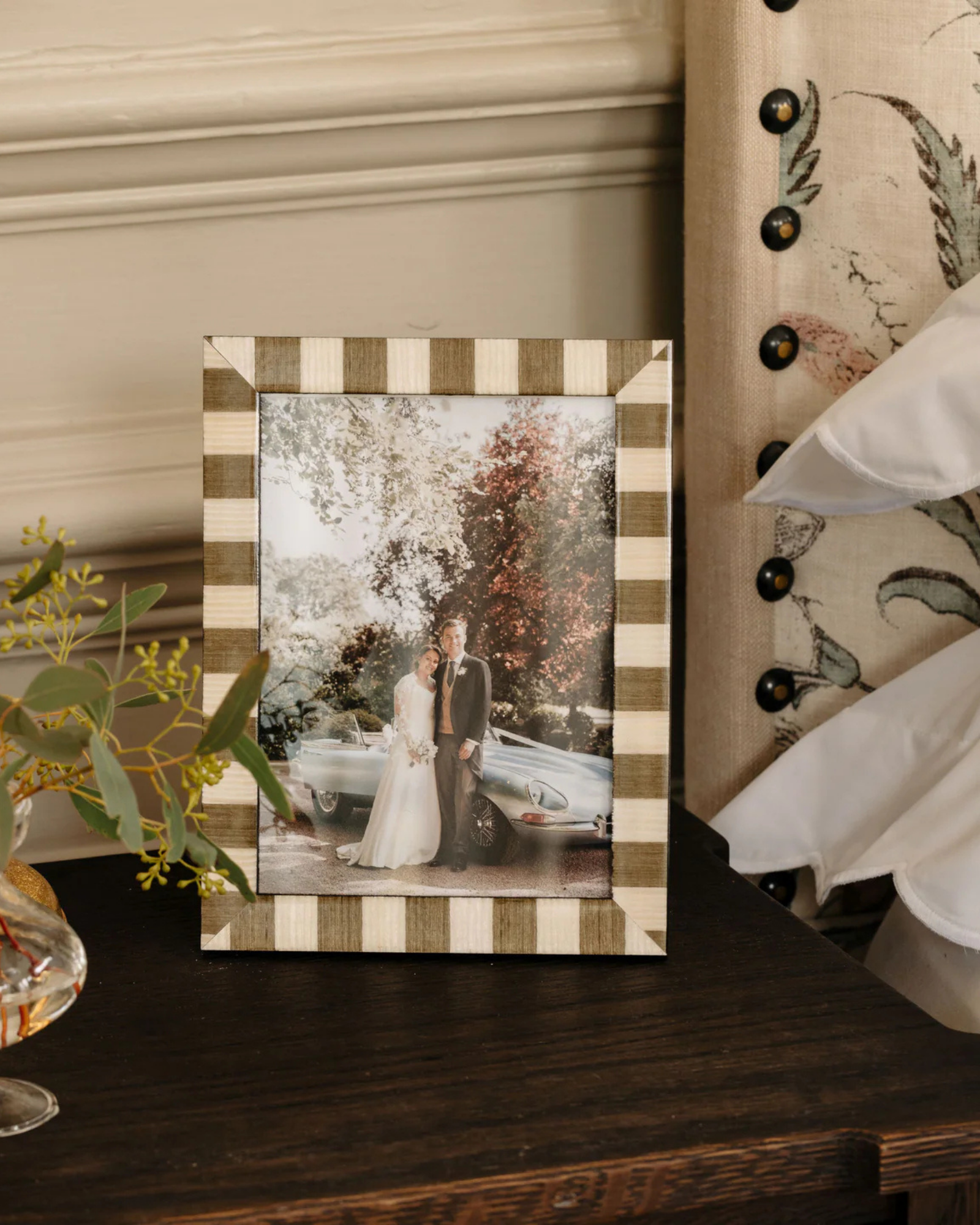 Rebecca Udal - Delilah Neutral Frame